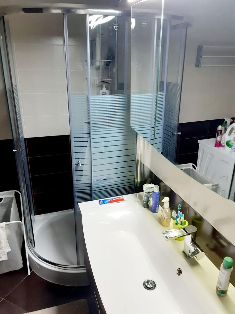 Apartament cu 3 camere de închiriat în zona Herastrau