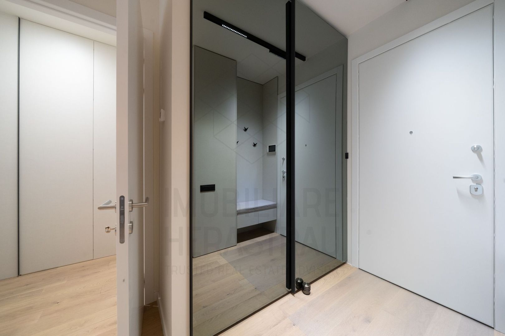 2 room Apartment for sale, Herastrau area