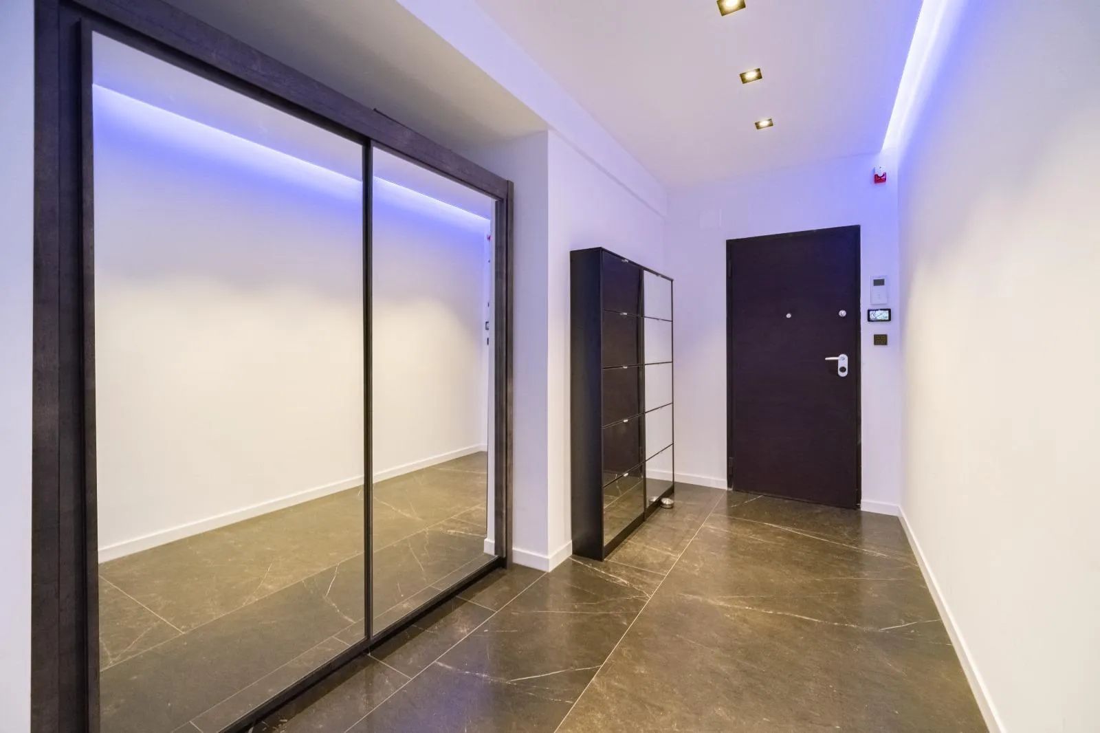 Laguna Residence | 4 Bedroom Luxury Penthouse with stunning View