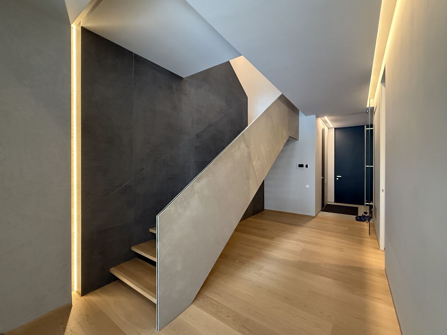 Vilă contemporană premium cu piscină, 500mp construiți, garaj 2 masini