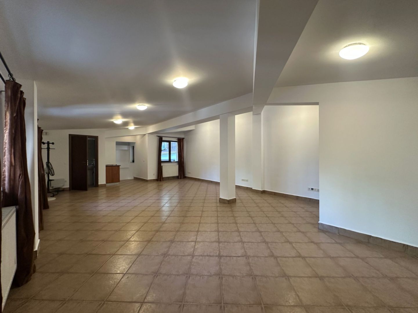 Casă / Vilă de inchiriere în zona Clucerului