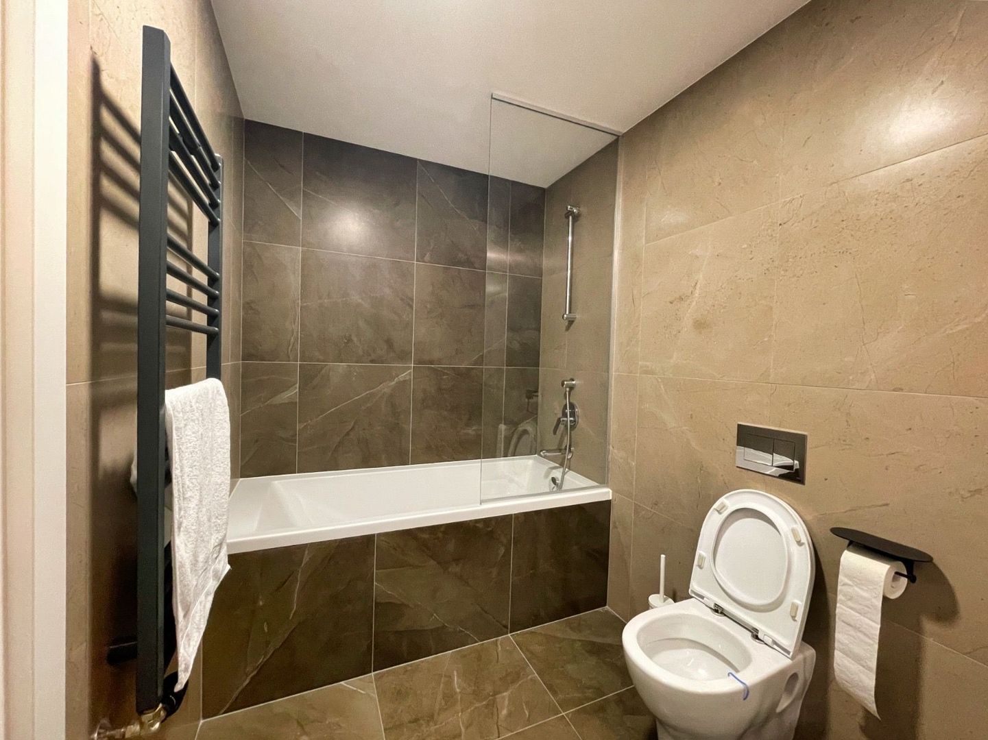 ONE Herastrau Towers | Design Apartments