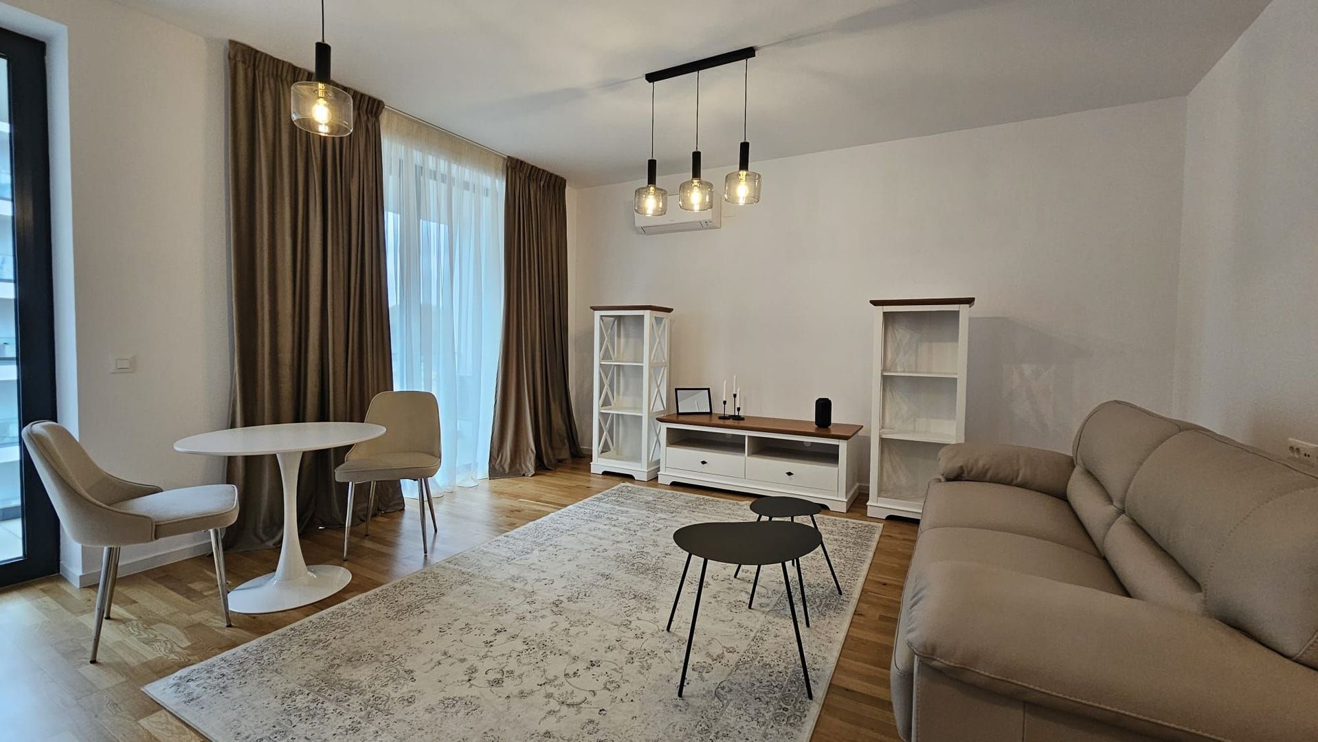 The Ivy | 2 camere , terasa | Mobilat complet