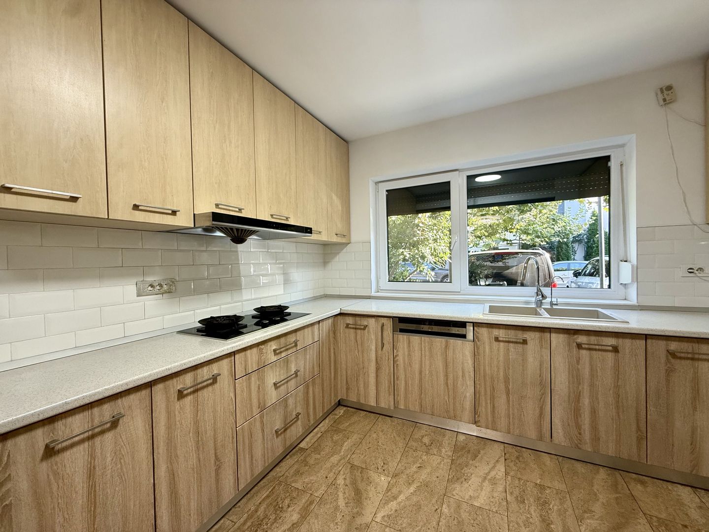 Vila superba de inchiriat | Catted Residence | Rond Omv | 2 locuri de parcare