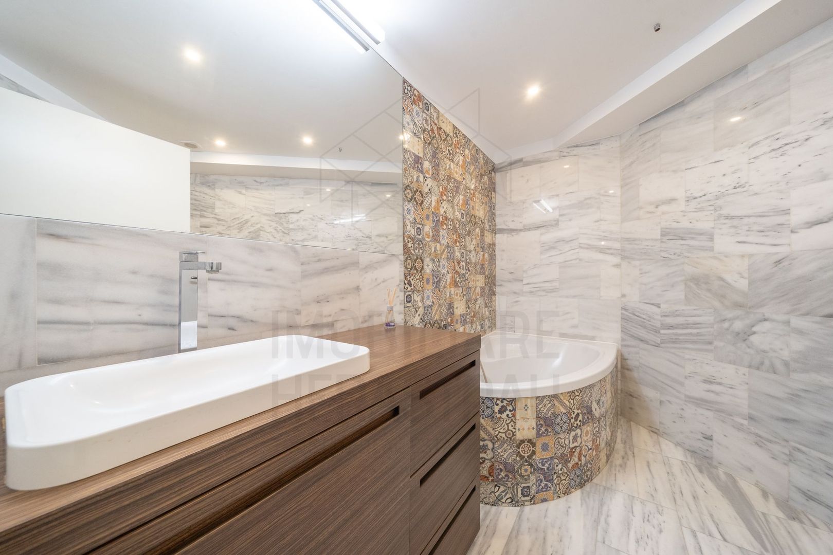 5 room Apartment, Herastrau area