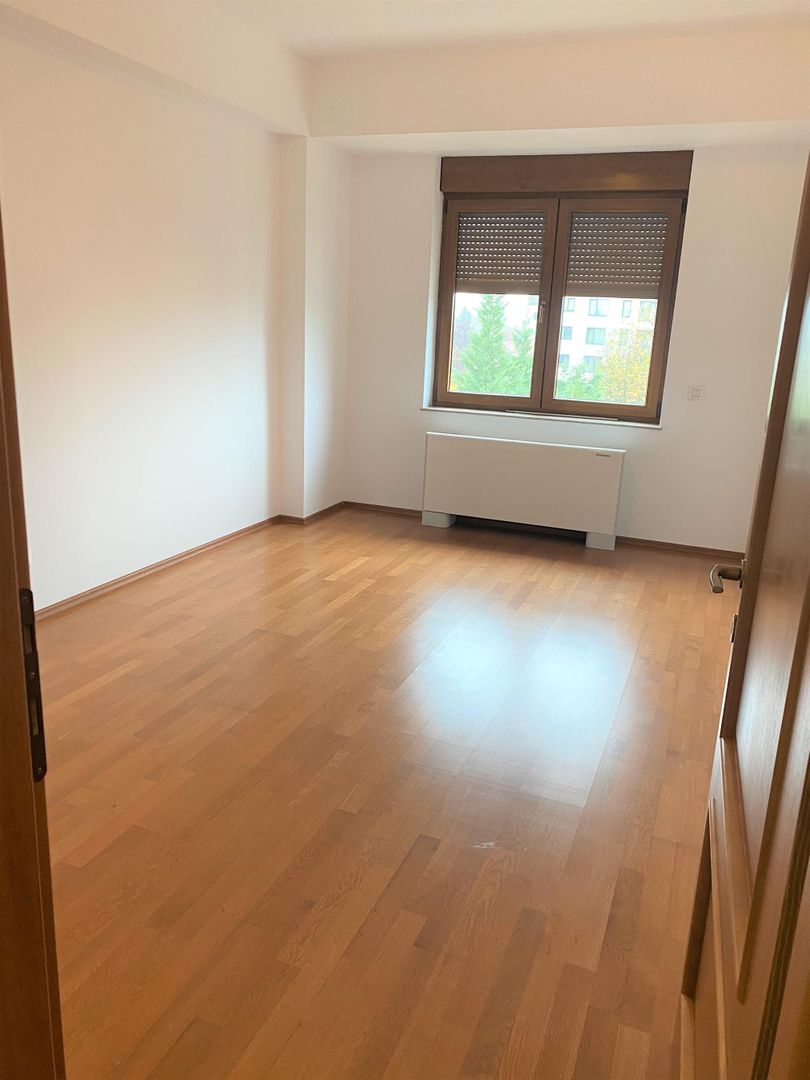 Apartament elegant 3 camere de inchiriat
