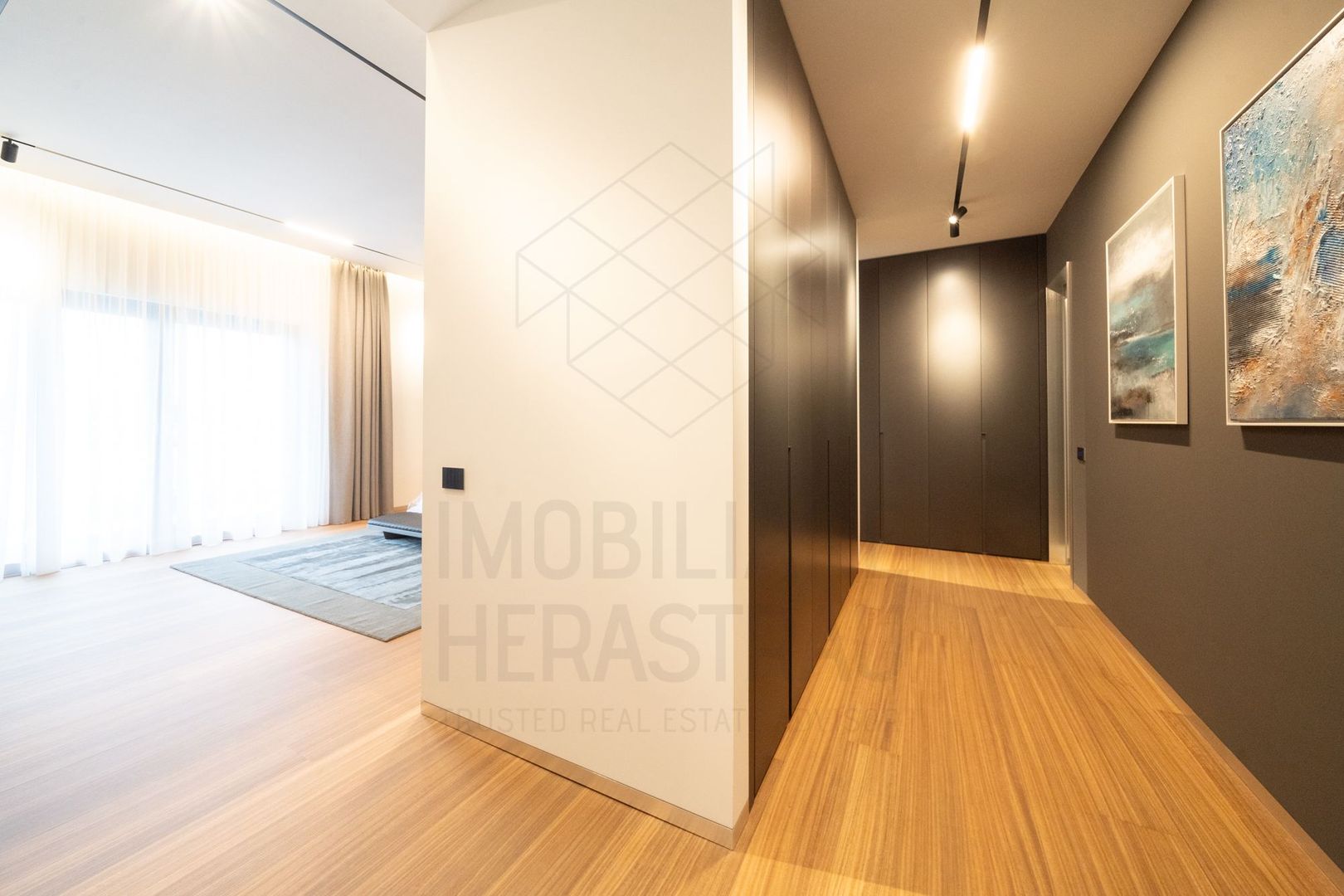 Rosa Wind | Penthouse Senzational langa Ambasada SUA