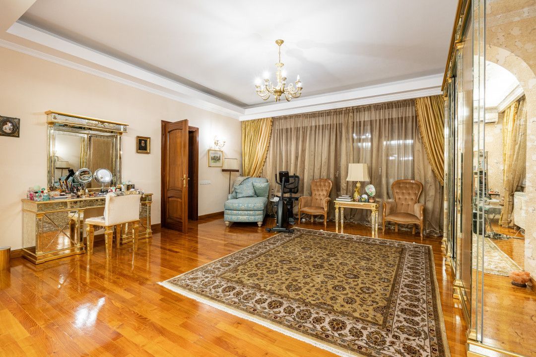 Amazing Villa in Floreasca | near Verdi Park