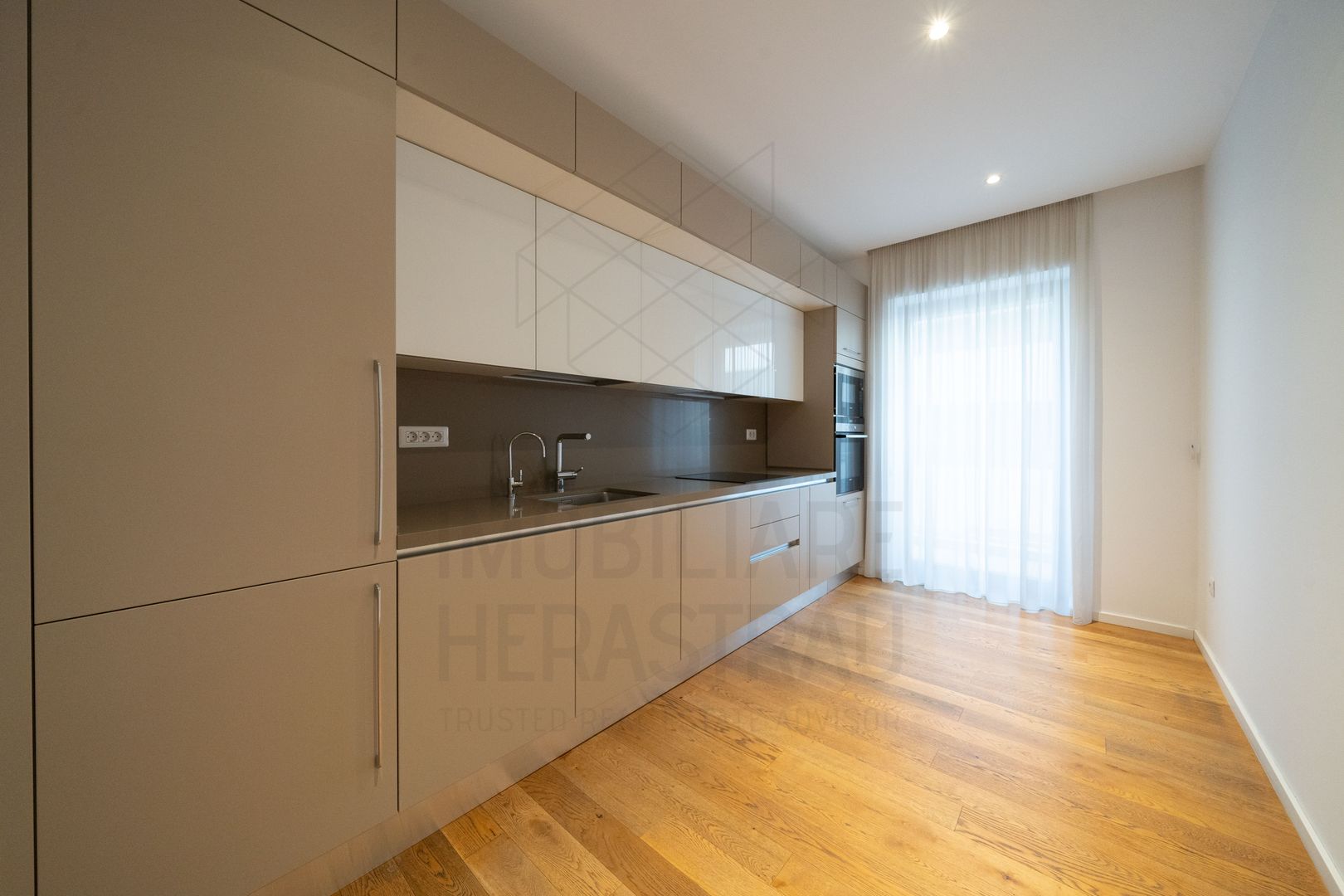 3 room Apartment for rent, Herastrau area