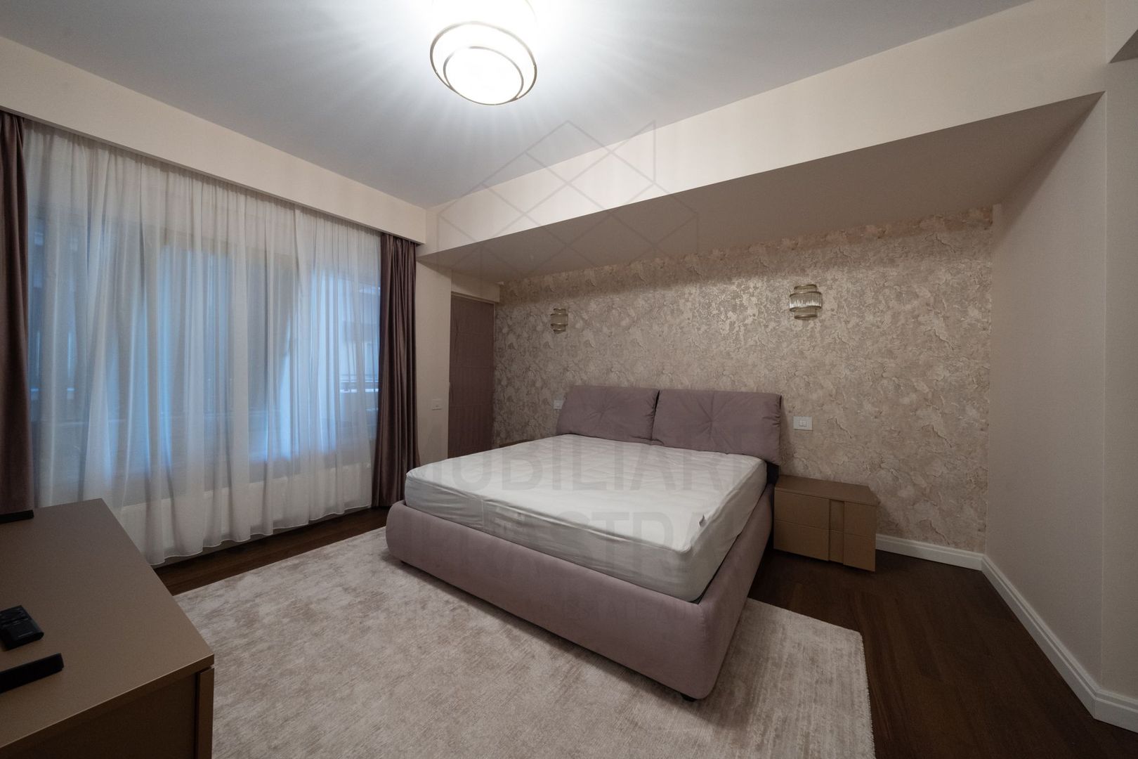 Apartament lux terasa generoasa stradal Parc Herastrau