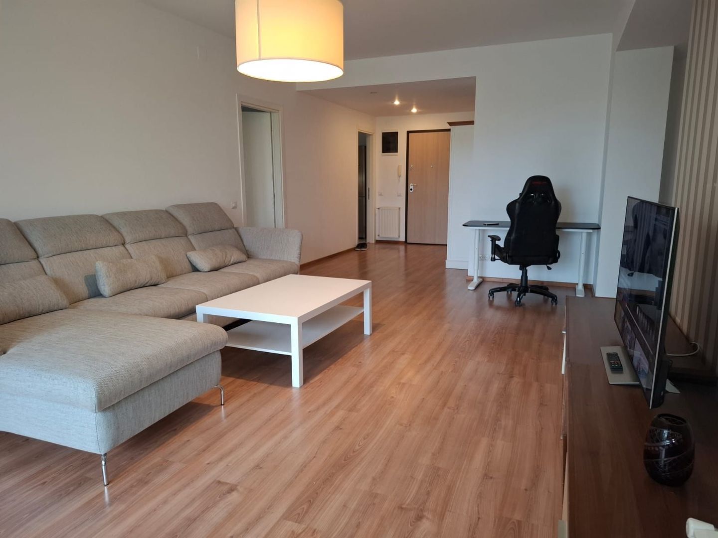 Apartament generos 3 camere , 2 locuri de parcare, Pet friendly | Iancu Nicolae