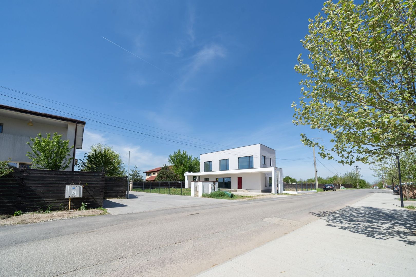 Vilă modernă în Corbeanca | Construcție solidă, 3 dormitoare + birou