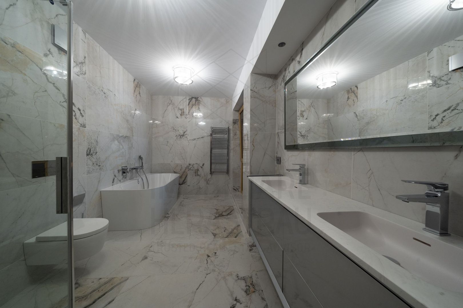 Apartament lux terasa generoasa stradal Parc Herastrau