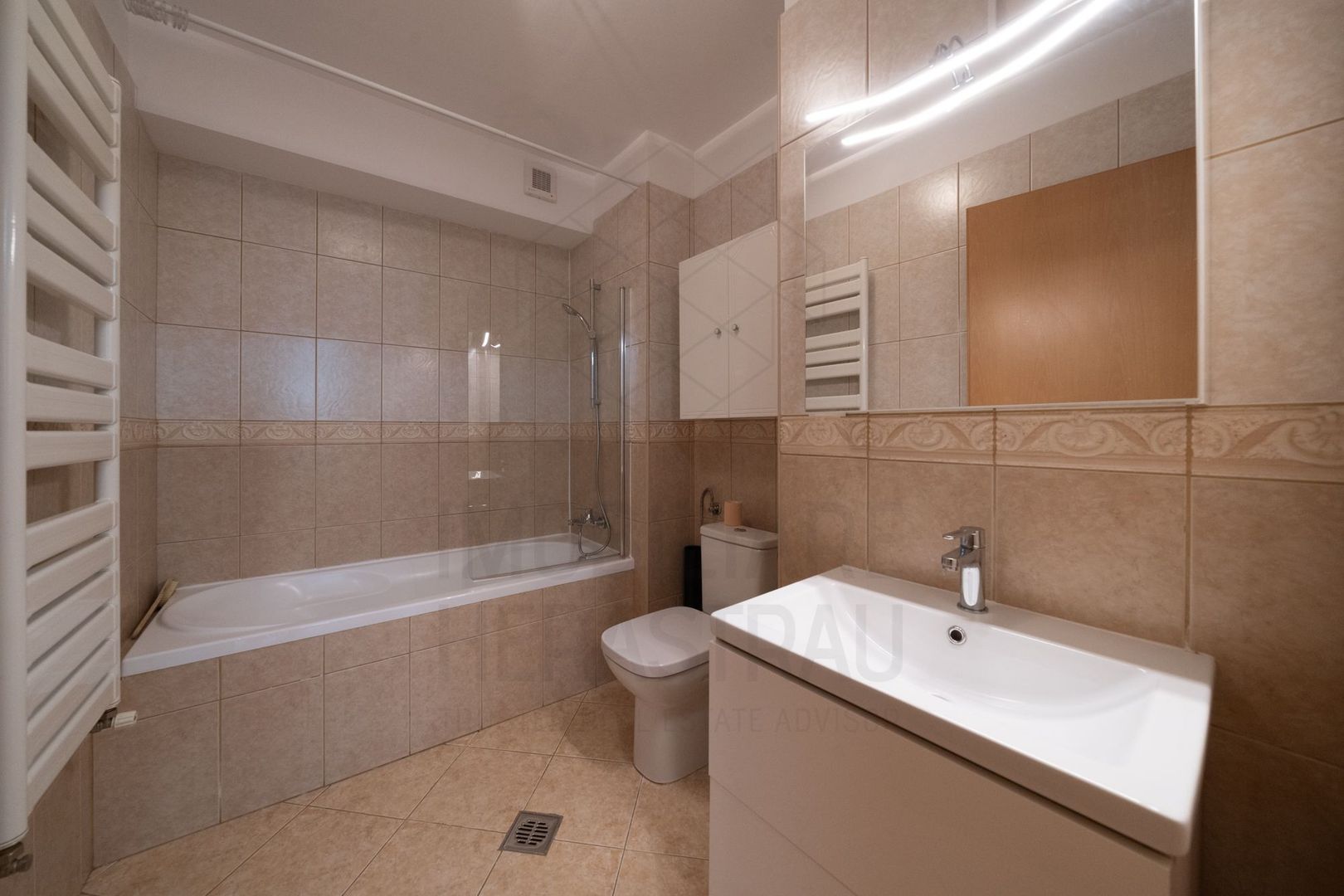 4 room Apartment for rent, Herastrau area