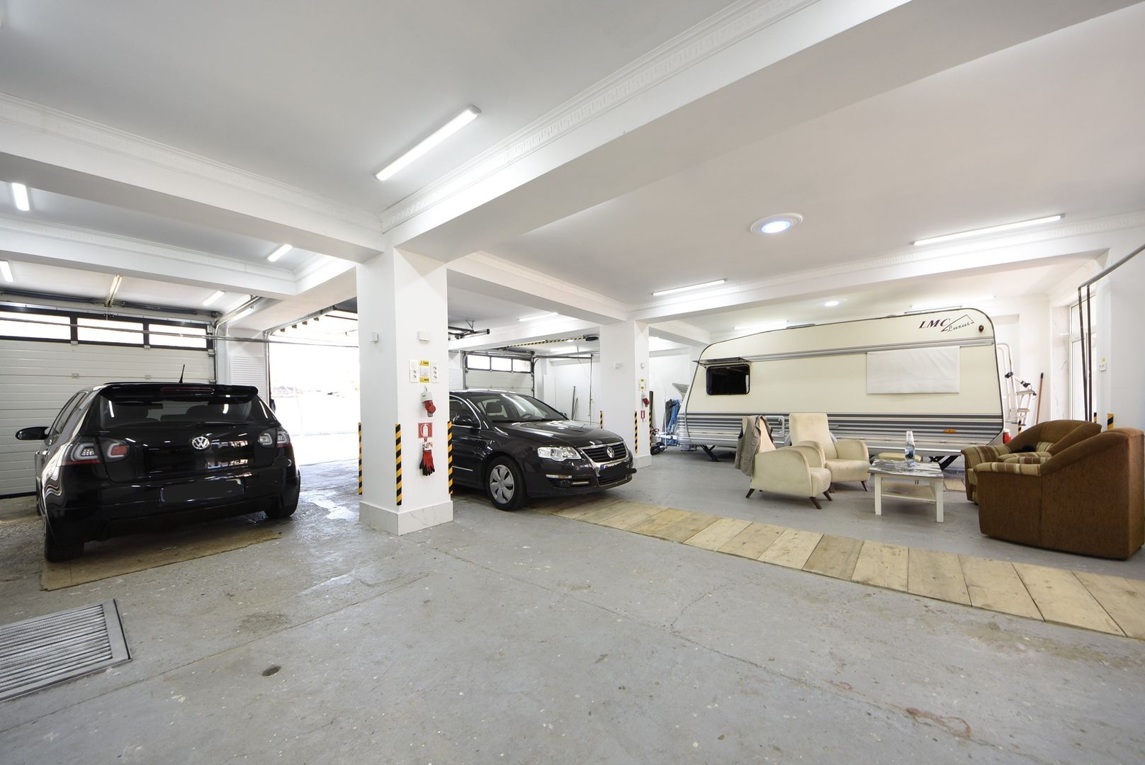 Spatiu comercial Ideal Service Auto | Zona Straulesti