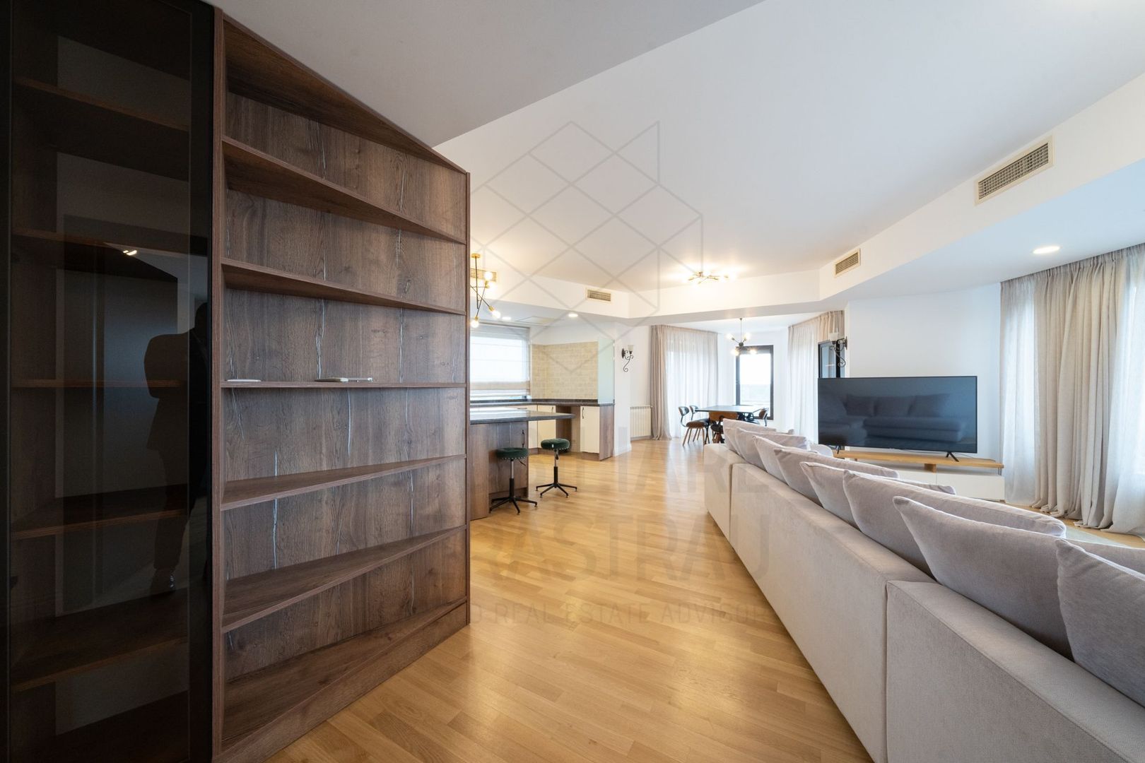5 room Apartment, Herastrau area