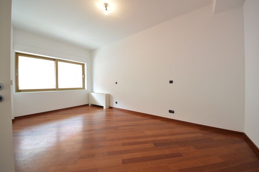 5 room Apartment for sale, Primaverii area