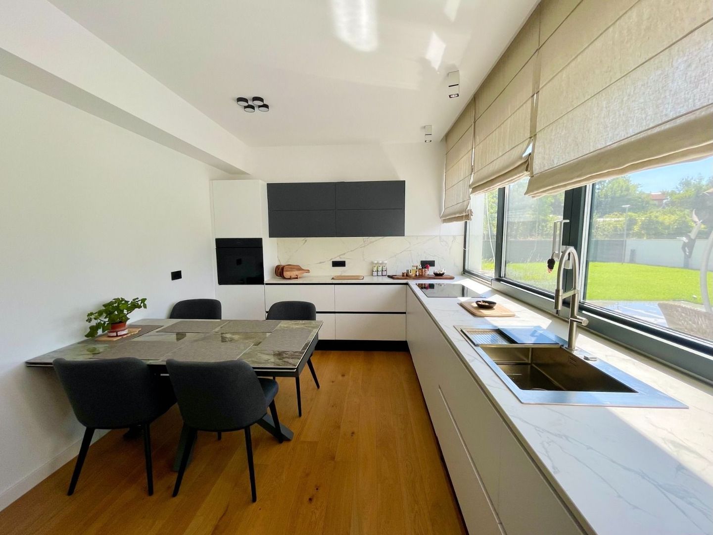 Laguna Albastra | Corbeanca | Luxury Homes