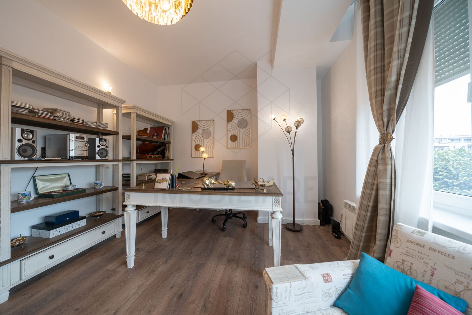 3 room Apartment for rent, Aviatorilor area