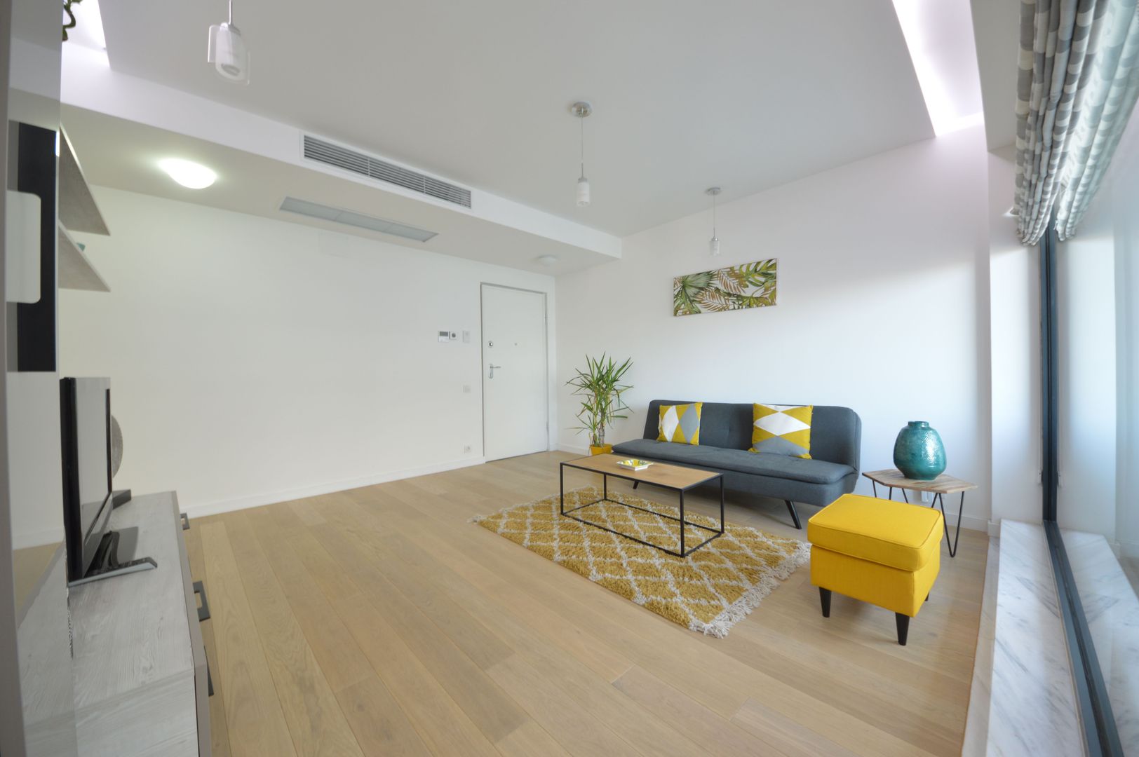 One Herastrau Plaza | Design Apartment TO LET