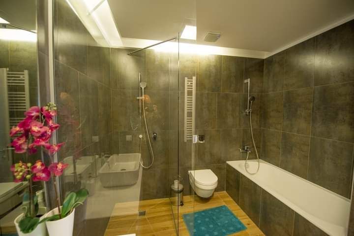 Apartament elegant 2 camere de inchiriat |  Loc parcare