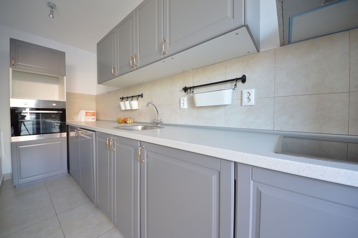 Apartament ,luminos , camera de dresing ,loc parcare subteran.