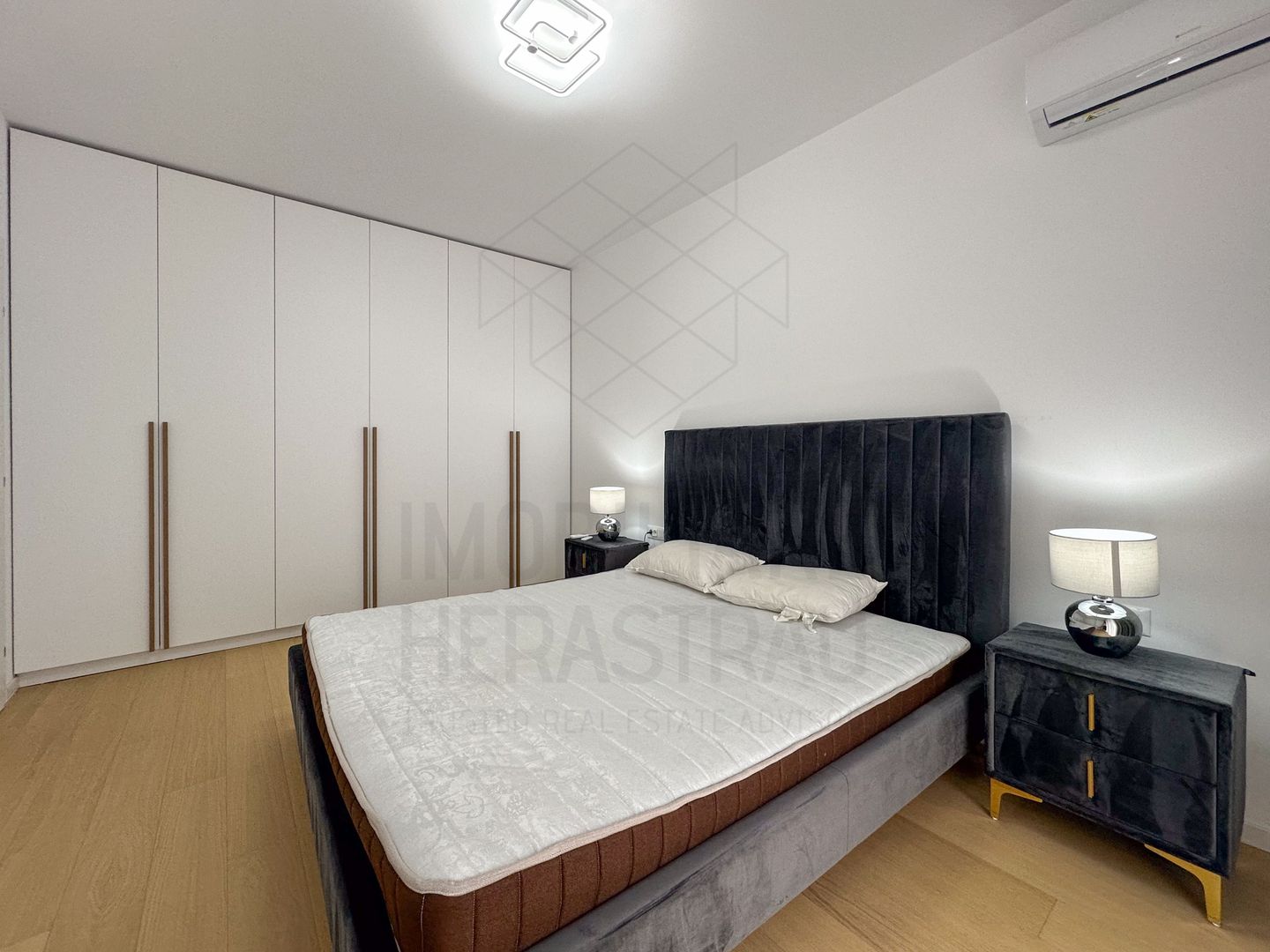 The Ivy | 2 camere spatioase, terasa | Mobilat complet