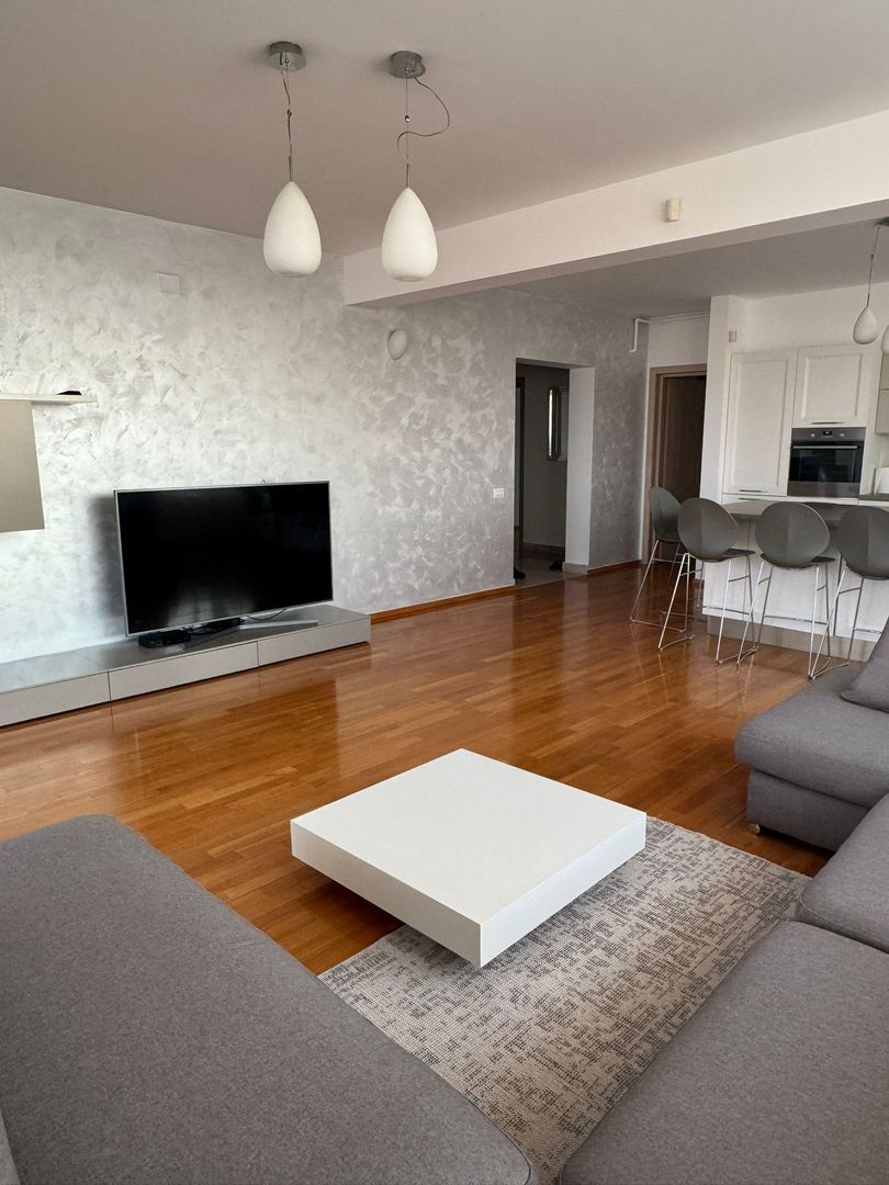 Penthouse 4 camere de inchiriat | Zona Baneasa