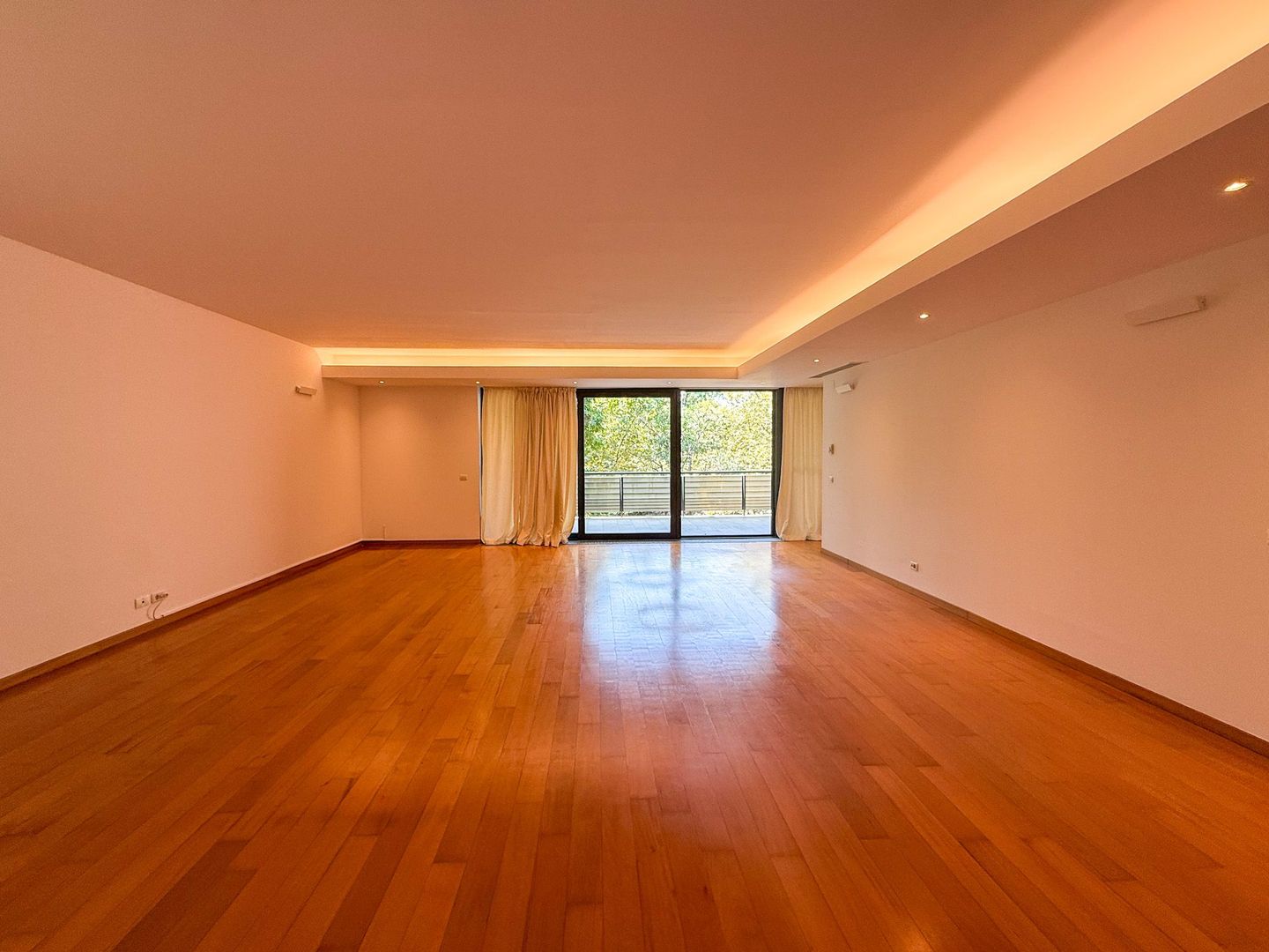 Spectacular apartment with terrace and garden | Mircea Eliade, Primăverii