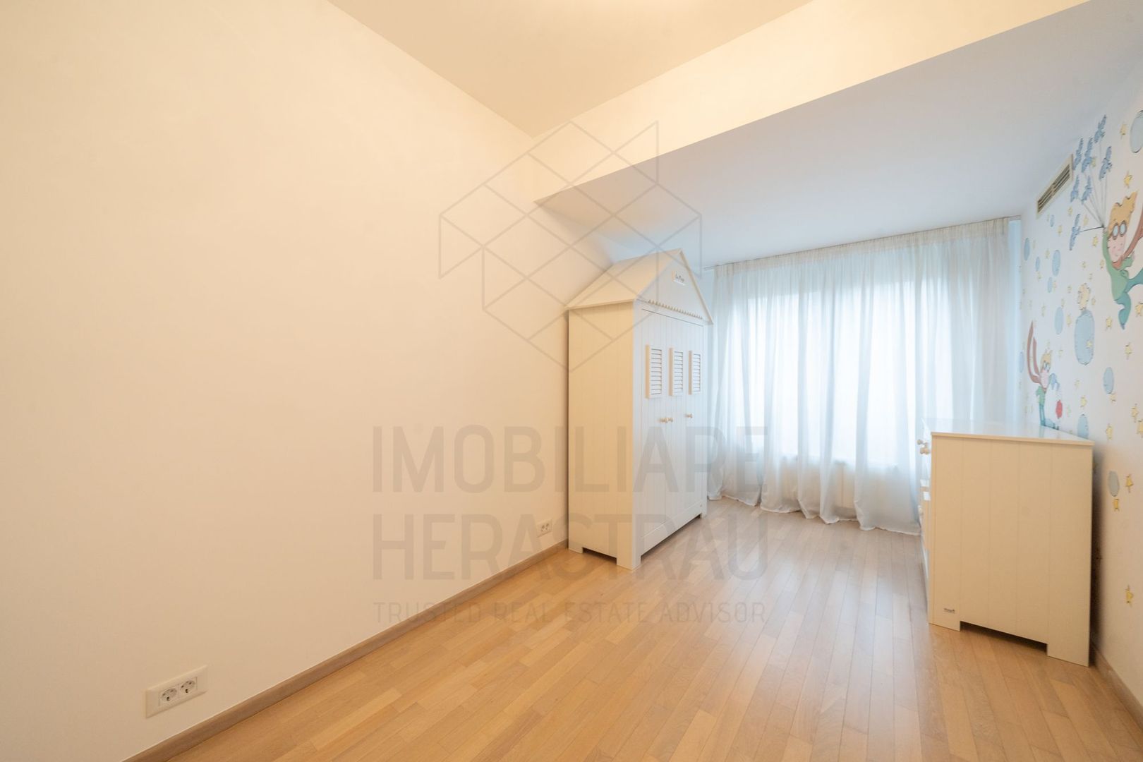 5 room Apartment, Herastrau area