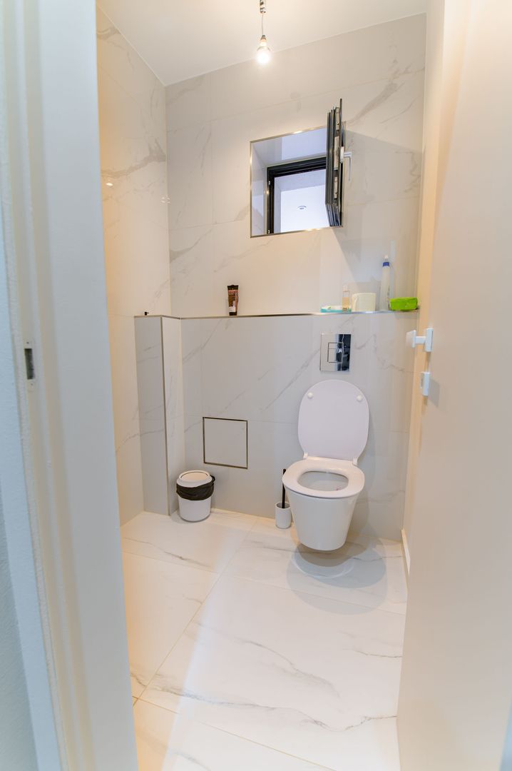 Apartament cu 4 camere de vânzare în zona Soseaua Nordului