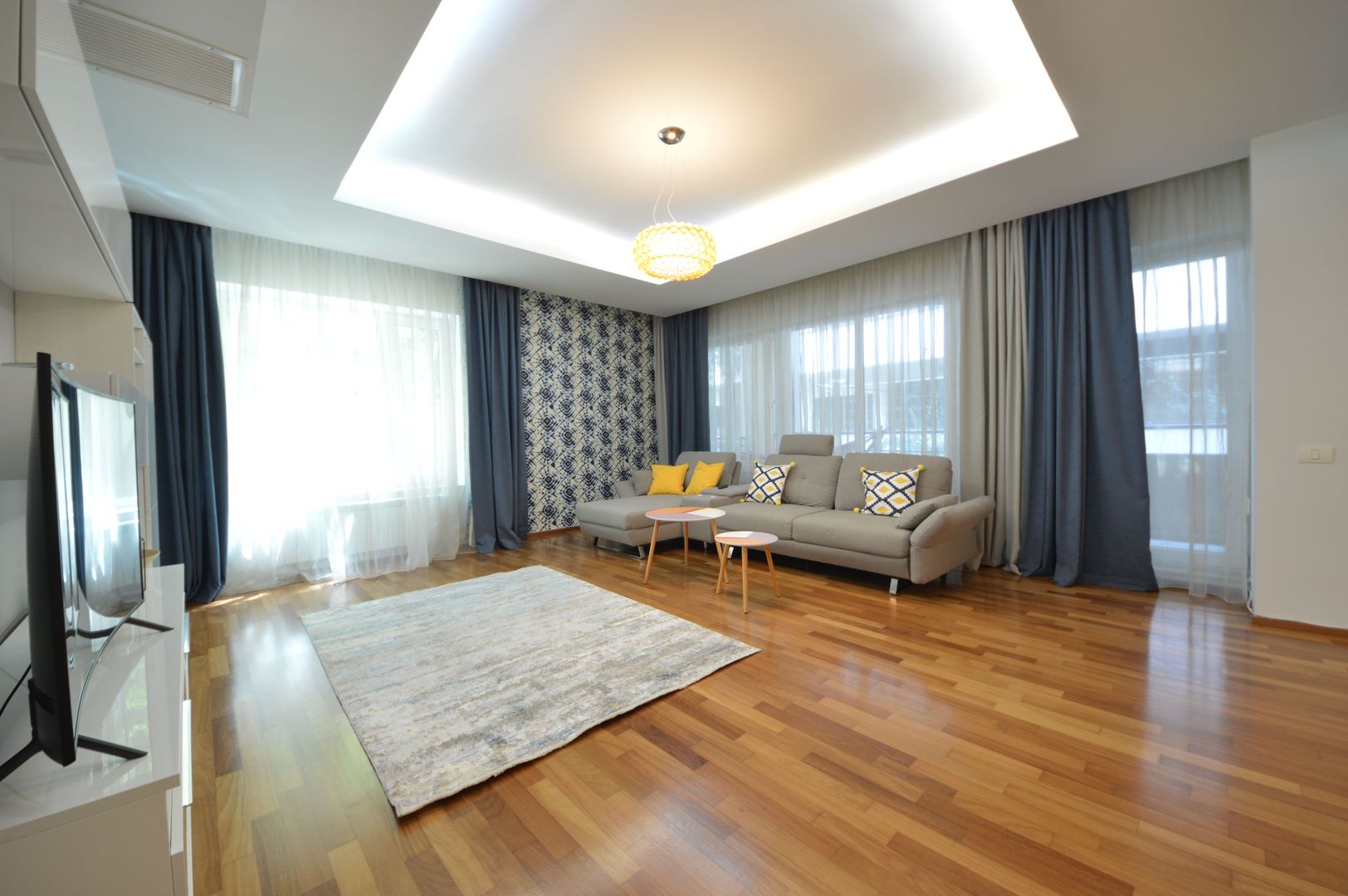 Barron Residence | Luxury 3 bedroom apartment on Nordului street