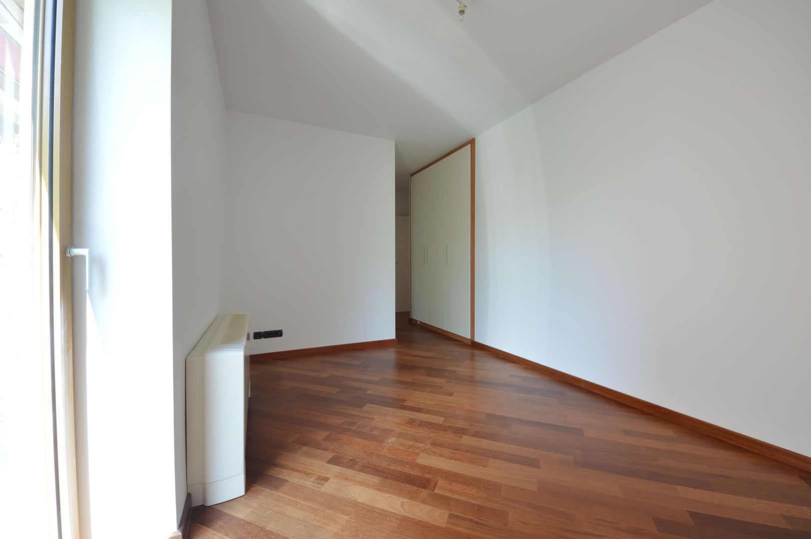 4 room Apartment for sale, Primaverii area