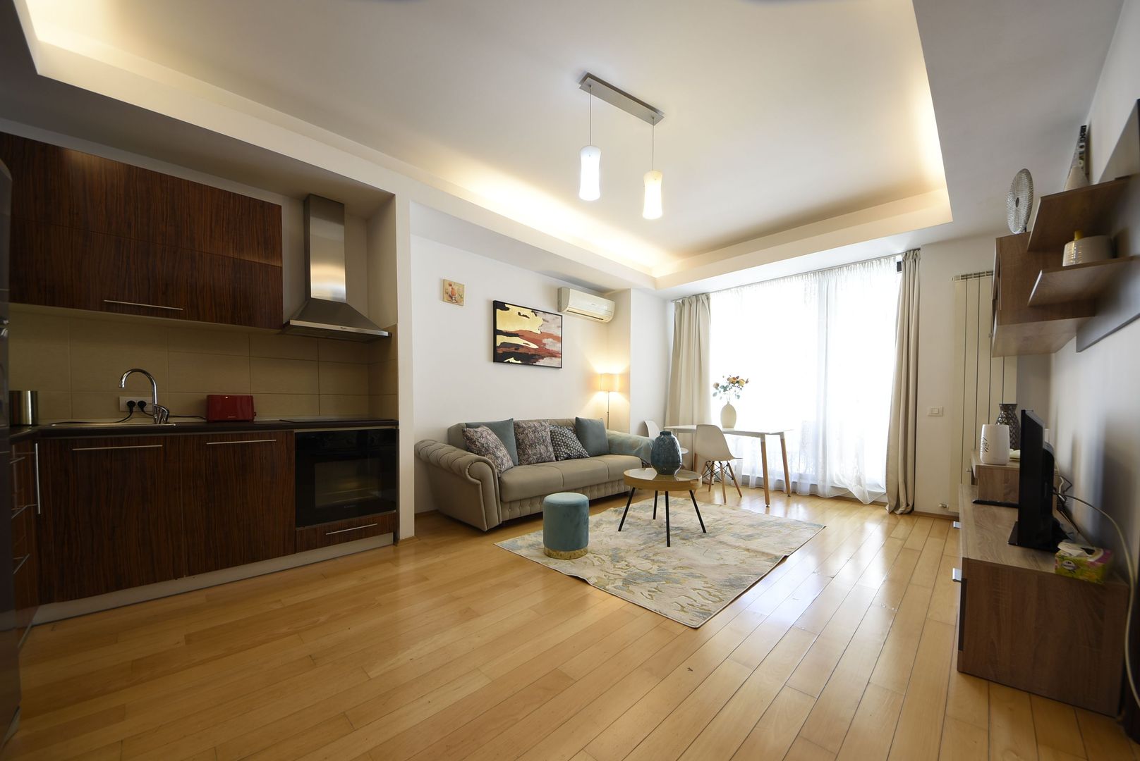North Area Lake View  | Loc parcare | Boxa