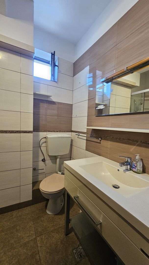 Apartament 3 camere de inchiriat in zona selecta si linistita