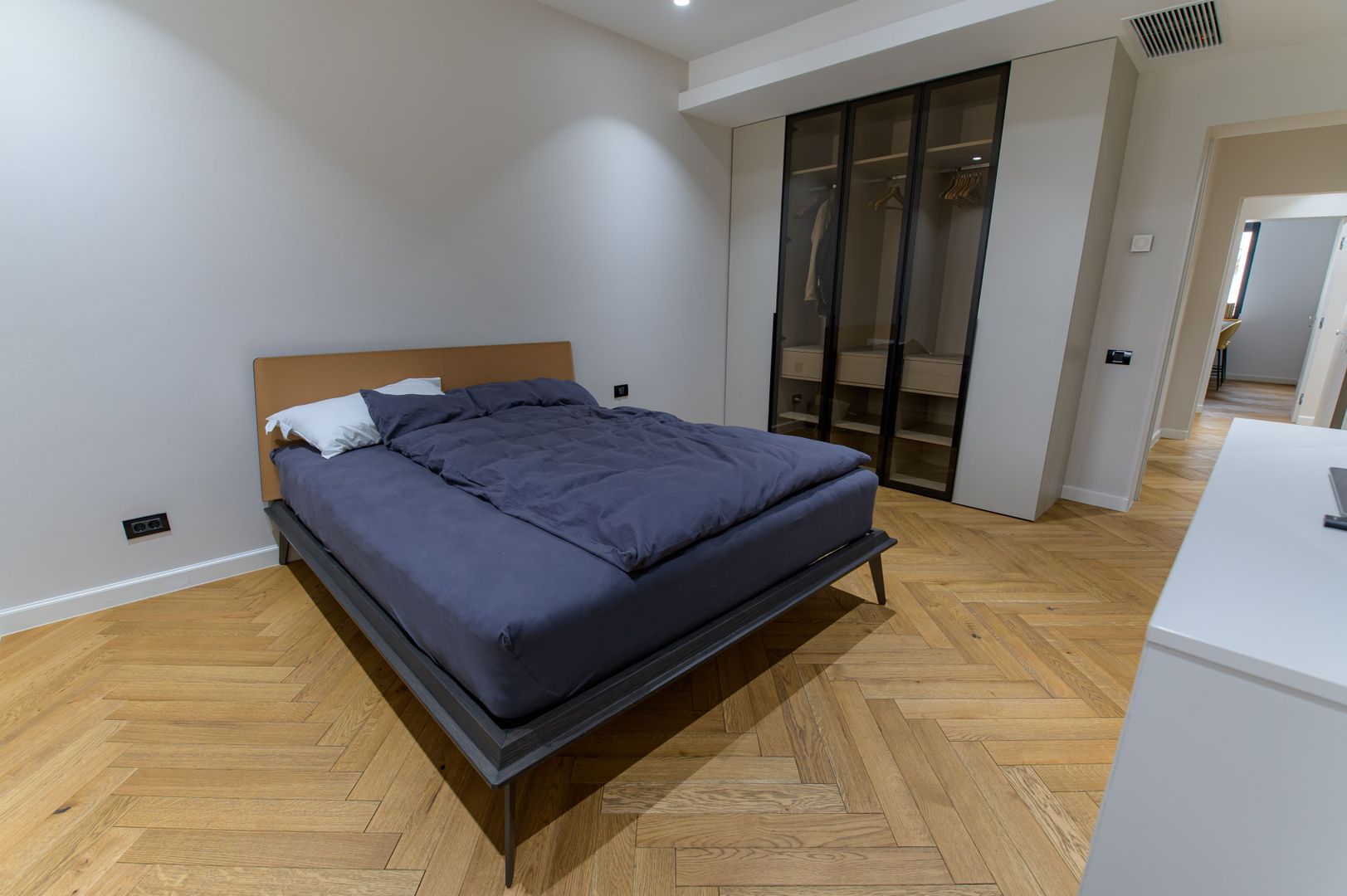 Apartament cu 4 camere de vânzare în zona Soseaua Nordului