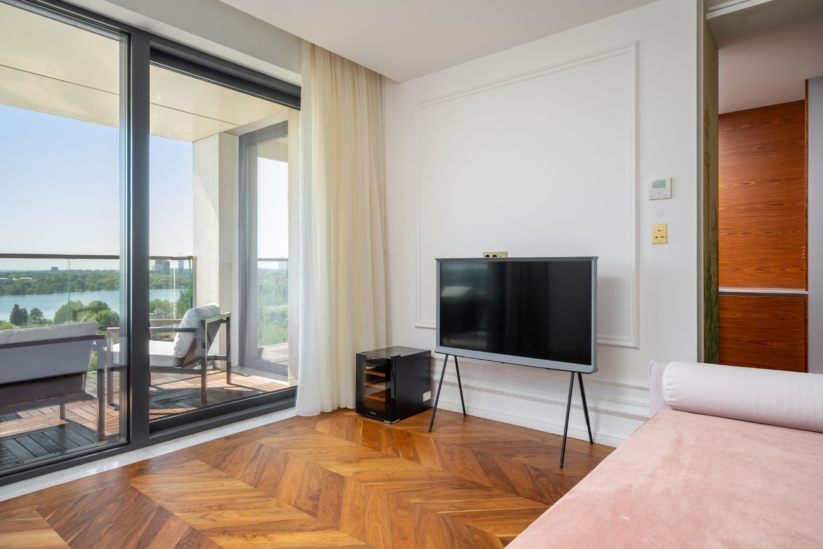 One Herăstrău Park | Apartament spectaculos | Vedere Lac | 2 locuri de parcare