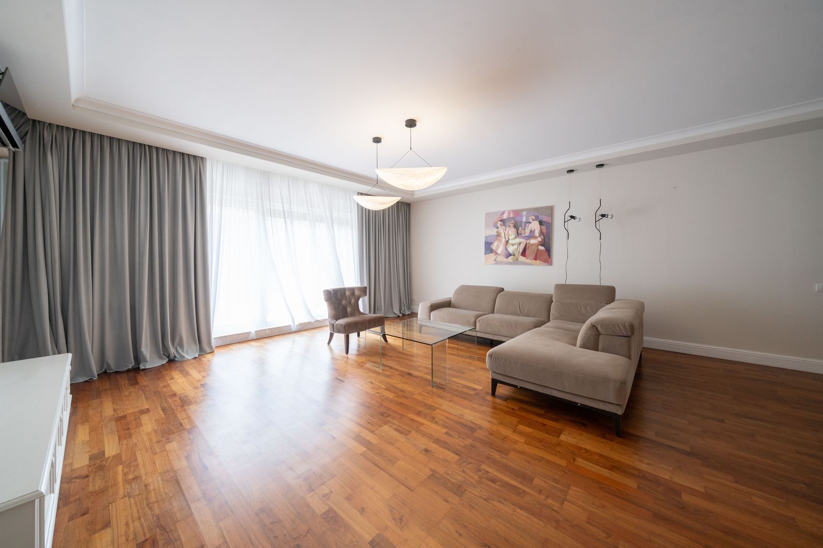 French Village | Aron Cotrus | 3 spacious rooms, parking and storage room