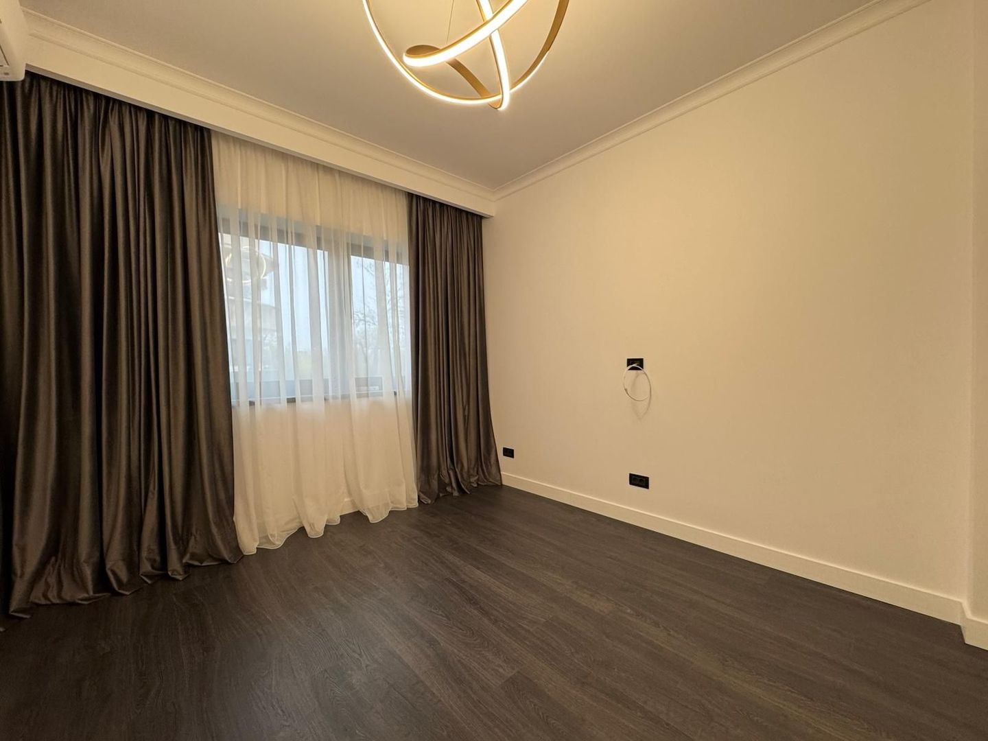 Apartament 3 Camere Radu Beller – Vedere spre parc