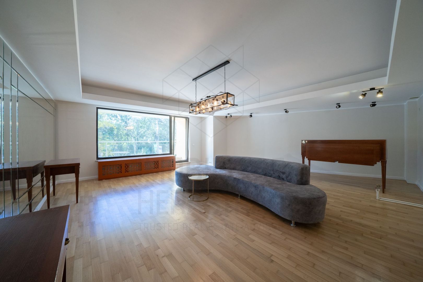 3 room Apartment for sale, Herastrau area
