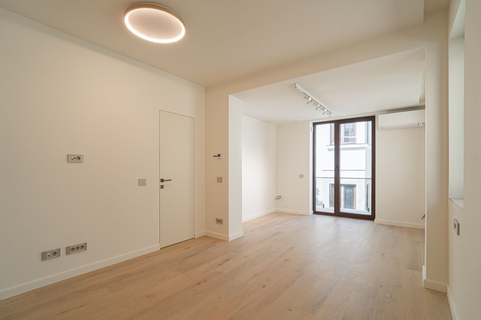 Vila de Excepție în Dorobanti | Eleganță Clasică, Design Contemporan