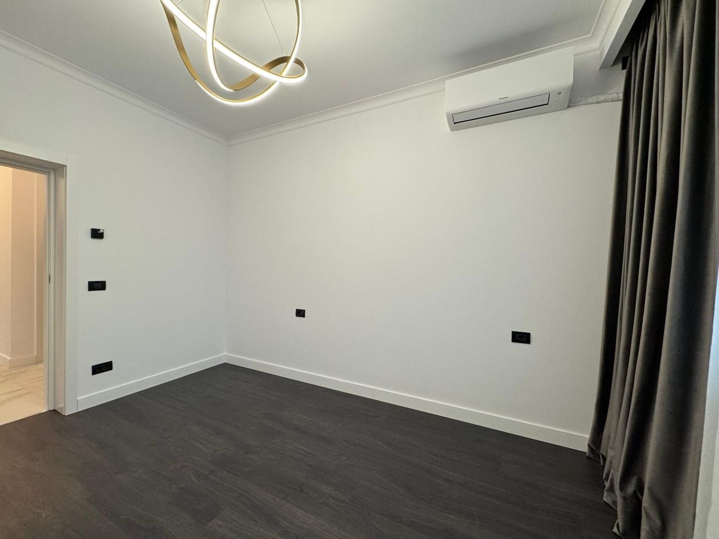 Apartament 3 Camere Radu Beller – Vedere spre parc