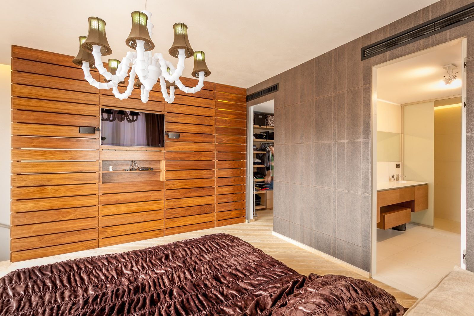 Vilă elegantă cu 6 dormitoare și grădină privată | Dorobanți