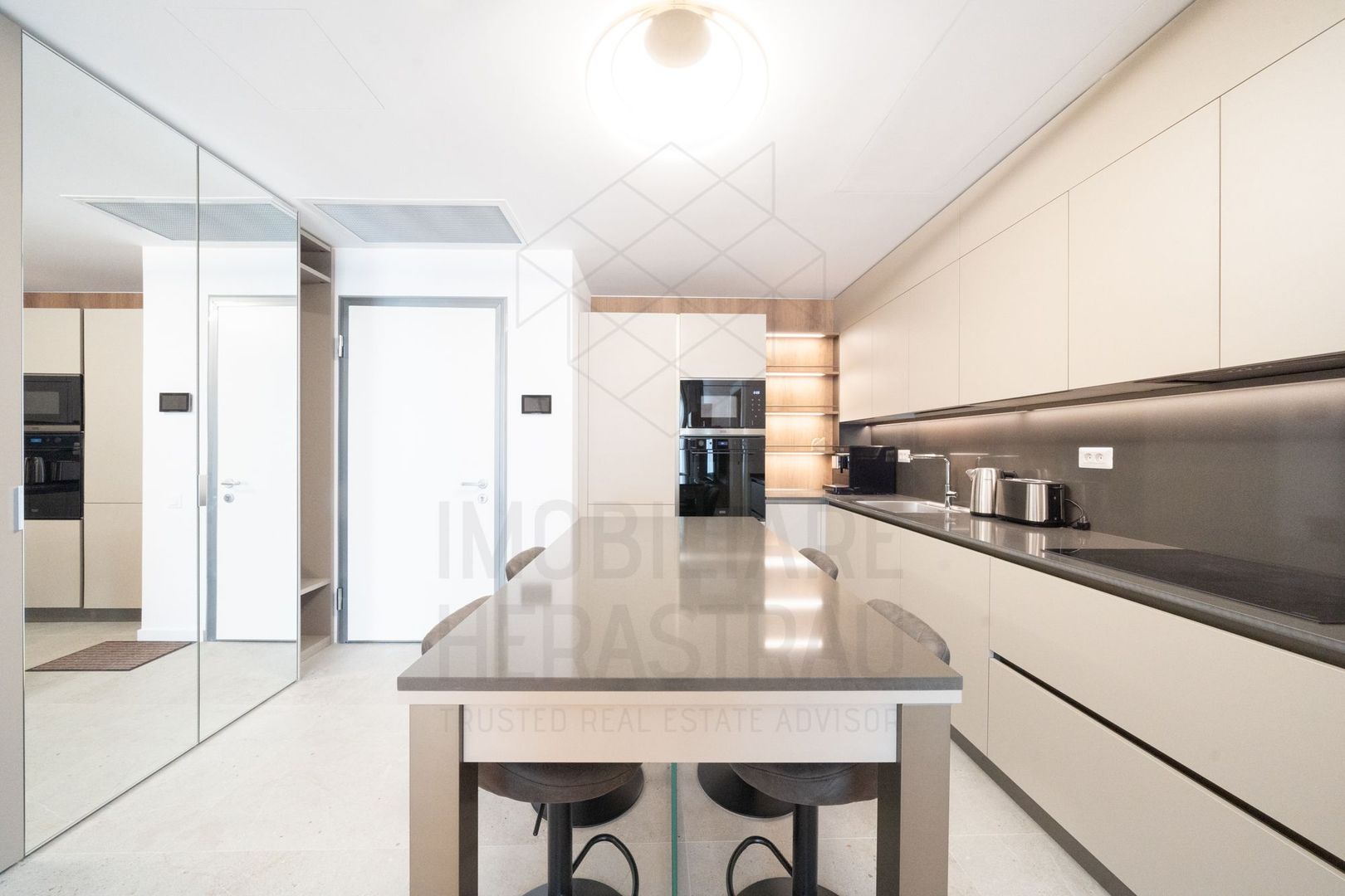 UP-Site | Apartament 2 camere vedere superbă Lac Floreasca