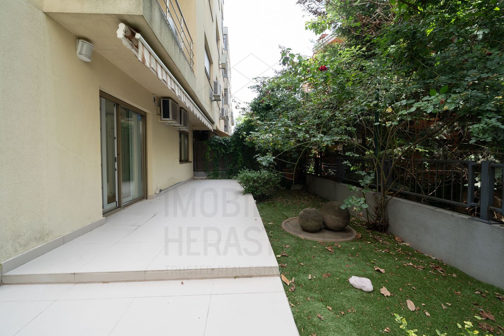 Herastrau | French Village | Terrace and garden 80 sqm