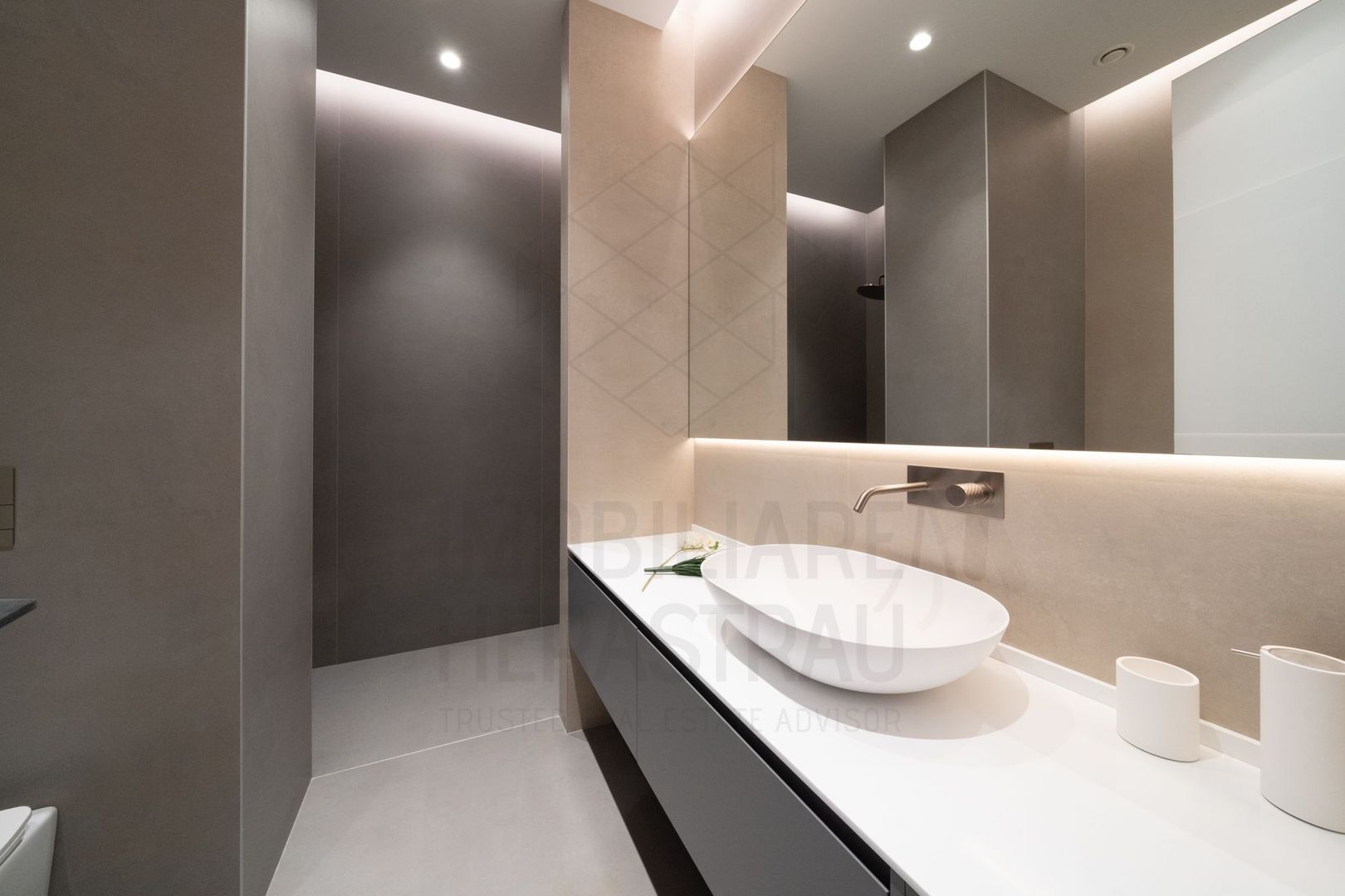 Rosa Wind | Senzațional penthouse near US Embassy