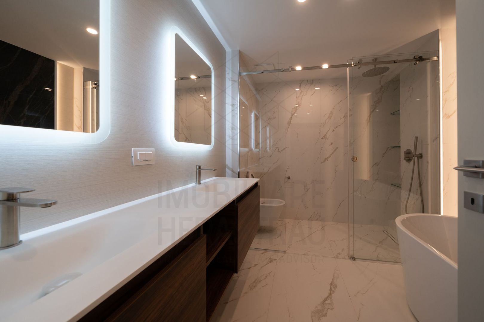 Washington Residence | Luxury 3 bedroom apartment for rent