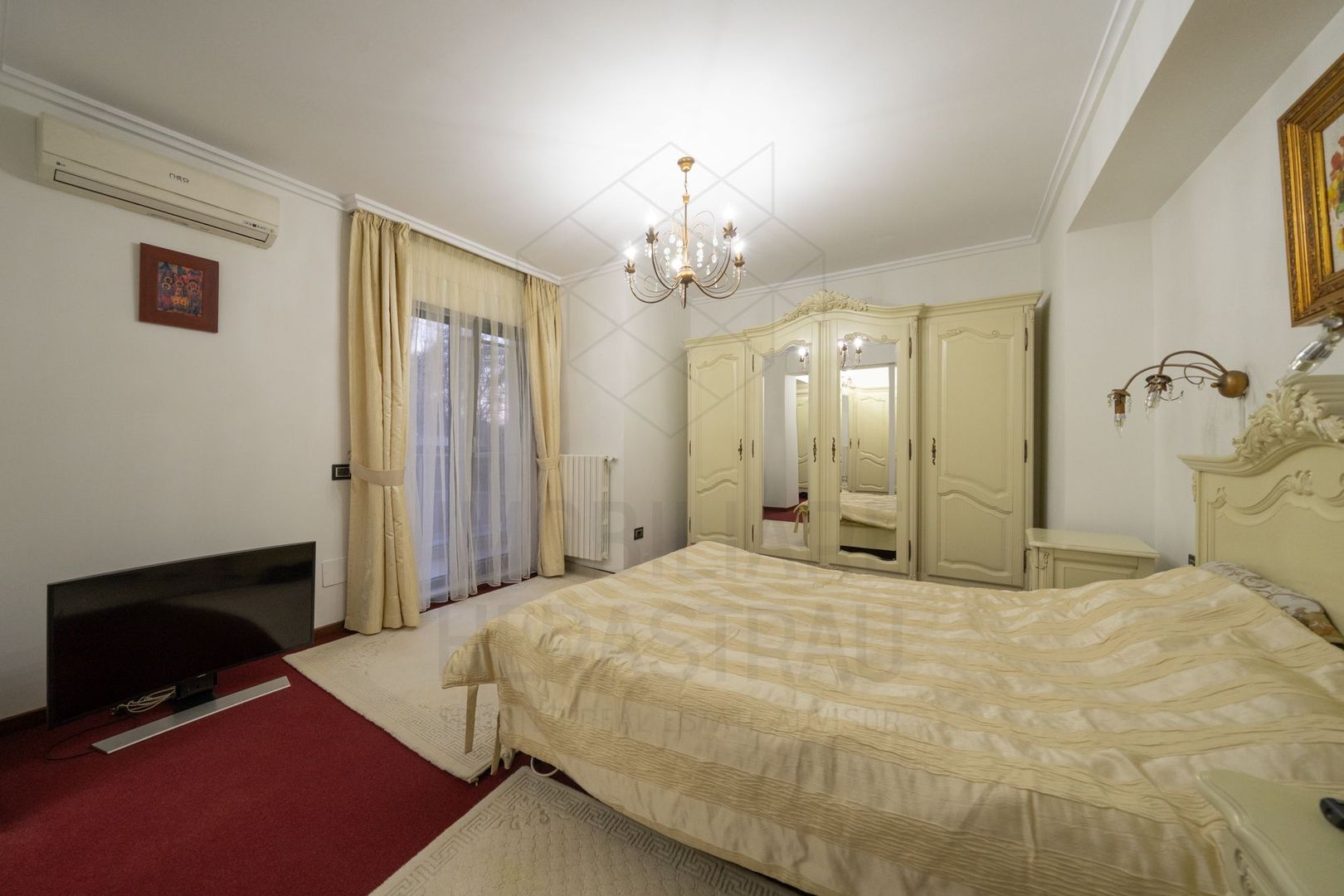 Herastrau 4 rooms Park view | North Road | Investment opportunity