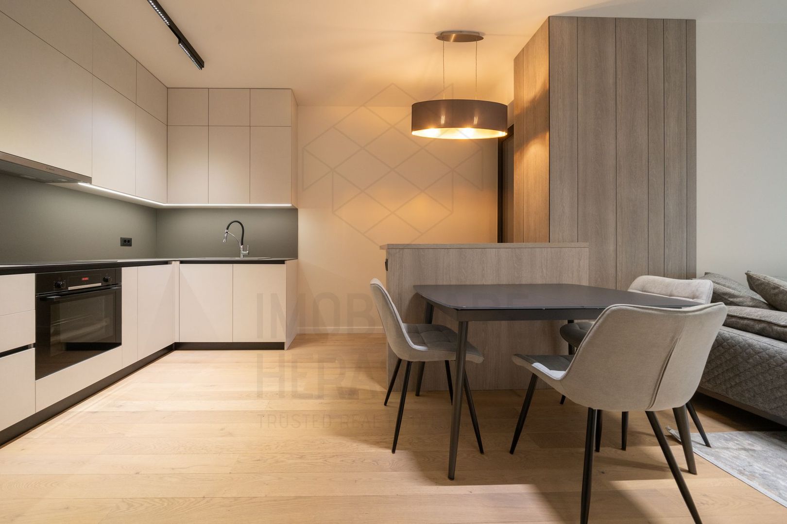 2 room Apartment for sale, Herastrau area