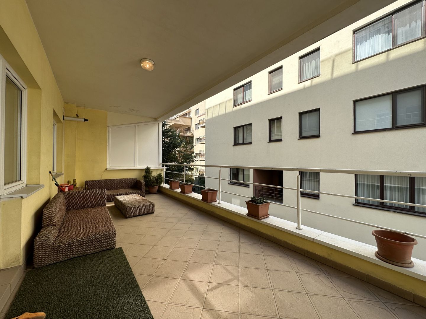 Brownie Residence | Apartament spatios in proximitatea Parcului Herastrau